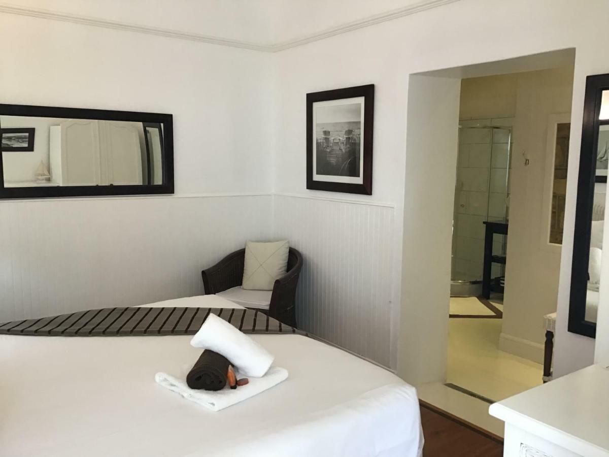 5Th House B&B プレッテンバーグ・ベイ 部屋 写真